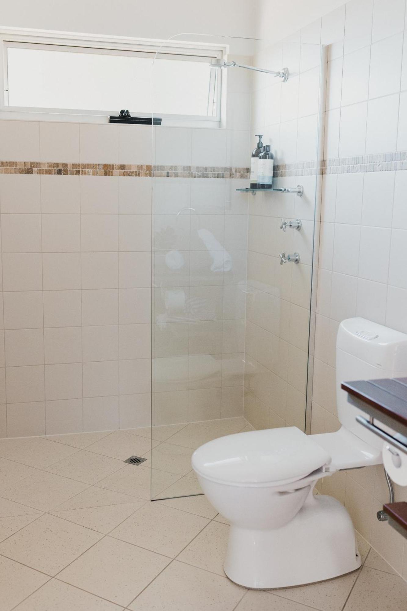 S T U D I O 22 Peaceful Retreat With Garden Views Apartman Port Lincoln Kültér fotó